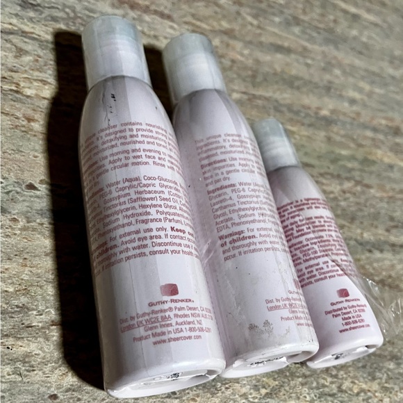 New Sheer Cover 2-Conditioning cleansers and 1-nourishing moisturizer set - Picture 7 of 8